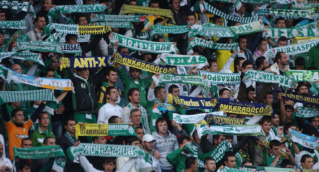 Bursaspor taraftarlarının cezası kalktı