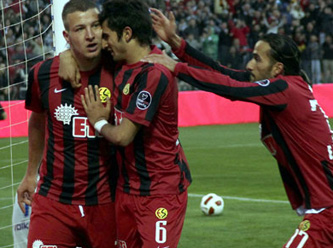 Eskişehir vites yükseltti: 3 - 1