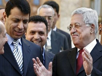 Mahmud Abbas'a darbe mi planlanıyor?