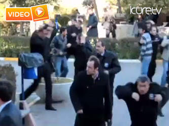 Üniversitede tehlikeli gerginlik - Video