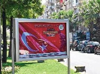 CHP'li belediyeden Atatürk'lü afiş gafı!