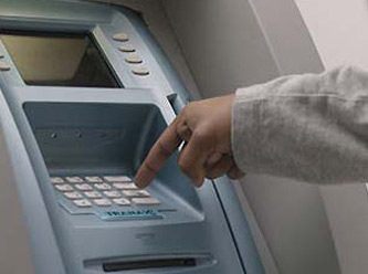 2 ATM'yi havaya uçurdular