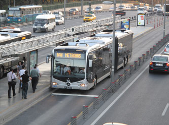 Metrobüs durakları çarşıya dönüşecek
