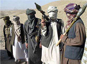 ABD vuruyor Taliban güçleniyor
