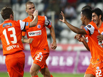 İ. B. Belediyespor'un sırrı istikrar