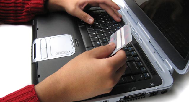 İnternetten alışveriş yapanlar: Tehlikedesiniz!