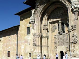 800 yılda bir milimetre dahi kaymamış