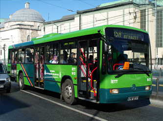 Otobüs ve metro seferleri artırıldı