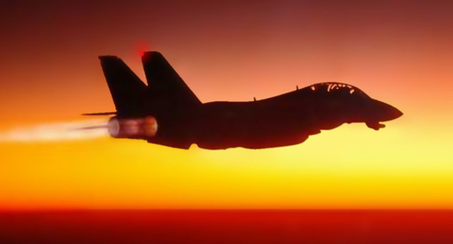İran'da F-14 savaş uçağı düştü
