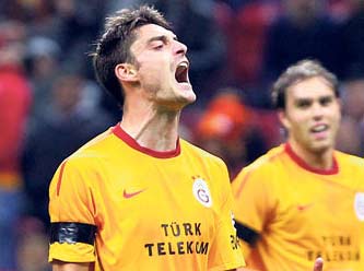 Galatasaray'ın ara transferi Riera!