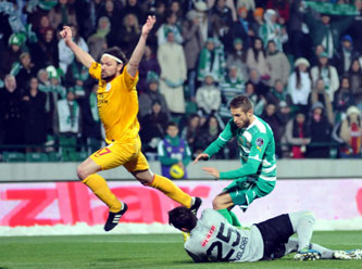 Aslan Bursa'da çarpıldı: 1 - 0