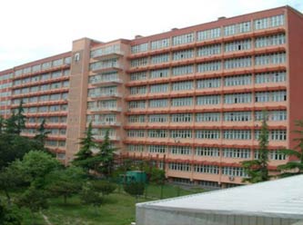 Göztepe Hastanesi yıkılıyor