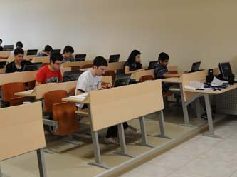 Bilim üreten öğrencilere altın madalya