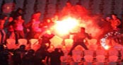 Futbol maçı savaşa döndü: 74 ölü