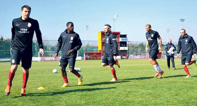 G.Saray'ı Demirören birleştirdi!