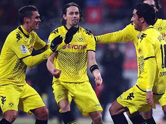 Borussia Dortmund ikinci yarıda açıldı:2-0