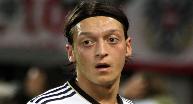 Mesut Özil Real Madrid'i zorluyor