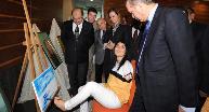 Başbakan hayranlıkla izledi