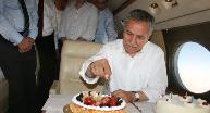 Bülent Arınç'a sürpriz doğum günü