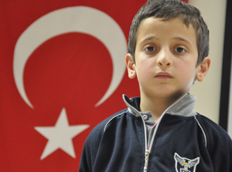 Trabzon'da bir ilkokul öğrencisi dürüstlüğü ile herkese örnek oldu.