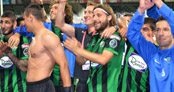 Akhisarspor ligde kaldı...