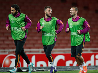 Galatasaray Emirates'de son antremanını yaptı