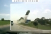 Yoldan çıkan araç metrelerce havaya uçtu!