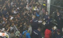 Macar yetkililerden göçmenlere hayvan muamelesi!