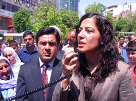 DTP'li kadınlar: Askere gitmeyin !