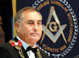 Abdülhamit'in indirilişi kutlanacak