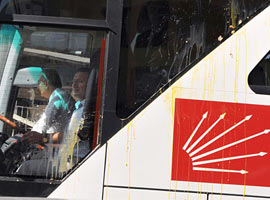 Baykal ve Sav'a yumurtalı protesto