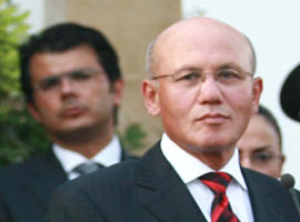 Talat'tan sert çıkış