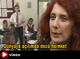 Türk okullarına büyük övgü - İZLE
