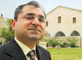 Ajan Papaz şimdi de mühendis oldu!