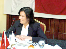 Bakan Çubukçu'yu güldüren espri...