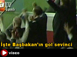 Başbakan Erdoğan böyle sevindi - İZLE