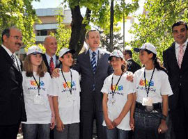 Gönül Köprüsü'nden Başbakan'a 'Çok yaşa'