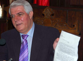 CHP'li başkan hakim karşısında ağladı