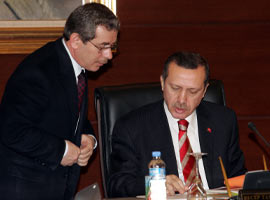 Ve Şener AK Parti kararını açıkladı - İZLE