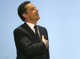 Sonunda Sarkozy'nin istediği oldu