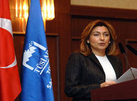 Demokrasi sınavı başarıyla geçti