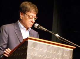 Filistinli şair Mahmud Derviş vefat etti