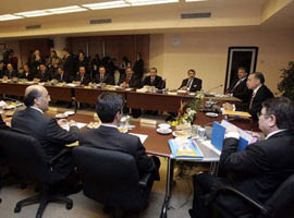 AK Parti'de olağanüstü toplantı