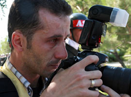 Muhabir gözyaşlarını tutamadı - O AN