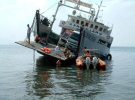 Ro-Ro gemisi karaya oturdu  