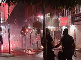 FLAŞ! Göstericiler polise ateş açtı