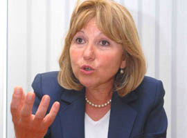 Nur Serter bu kadar da olmaz dedirtti !