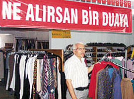 Bir tebessüme gömlek ve pantolon