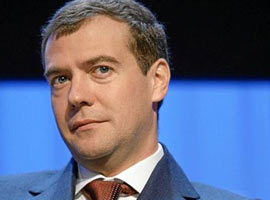 Medvedev, NATO'ya rest çekti 