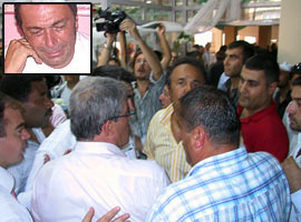 CHP önce dövdü, sonra kovdu !